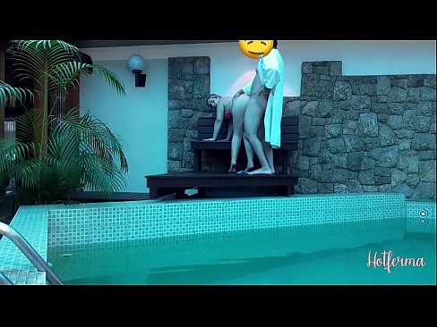 ❤️ Bulla ancillam ad piscinam invitat, sed fervido resistere non potuit Porno  at porn la.porn-tub-sexer.ru